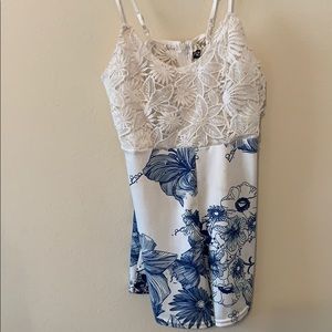 🍍4/$20 Floral Print Romper with lace detail